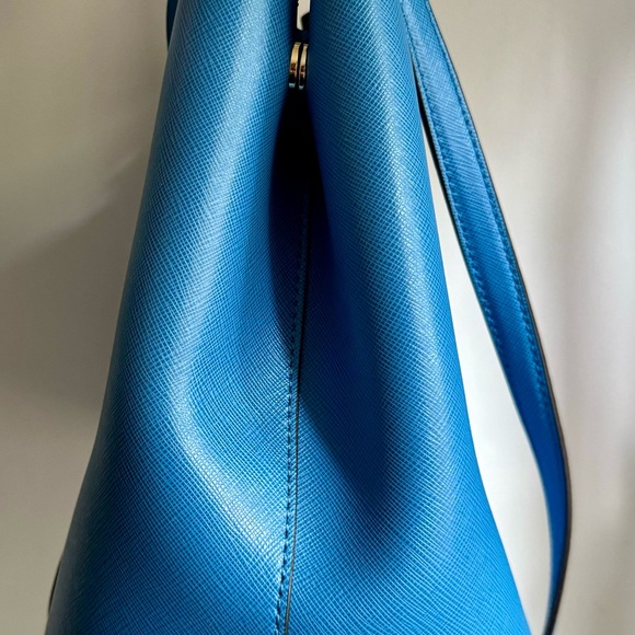 Michael Kors Tote/Shoulder Purse - Picture 6 of 14